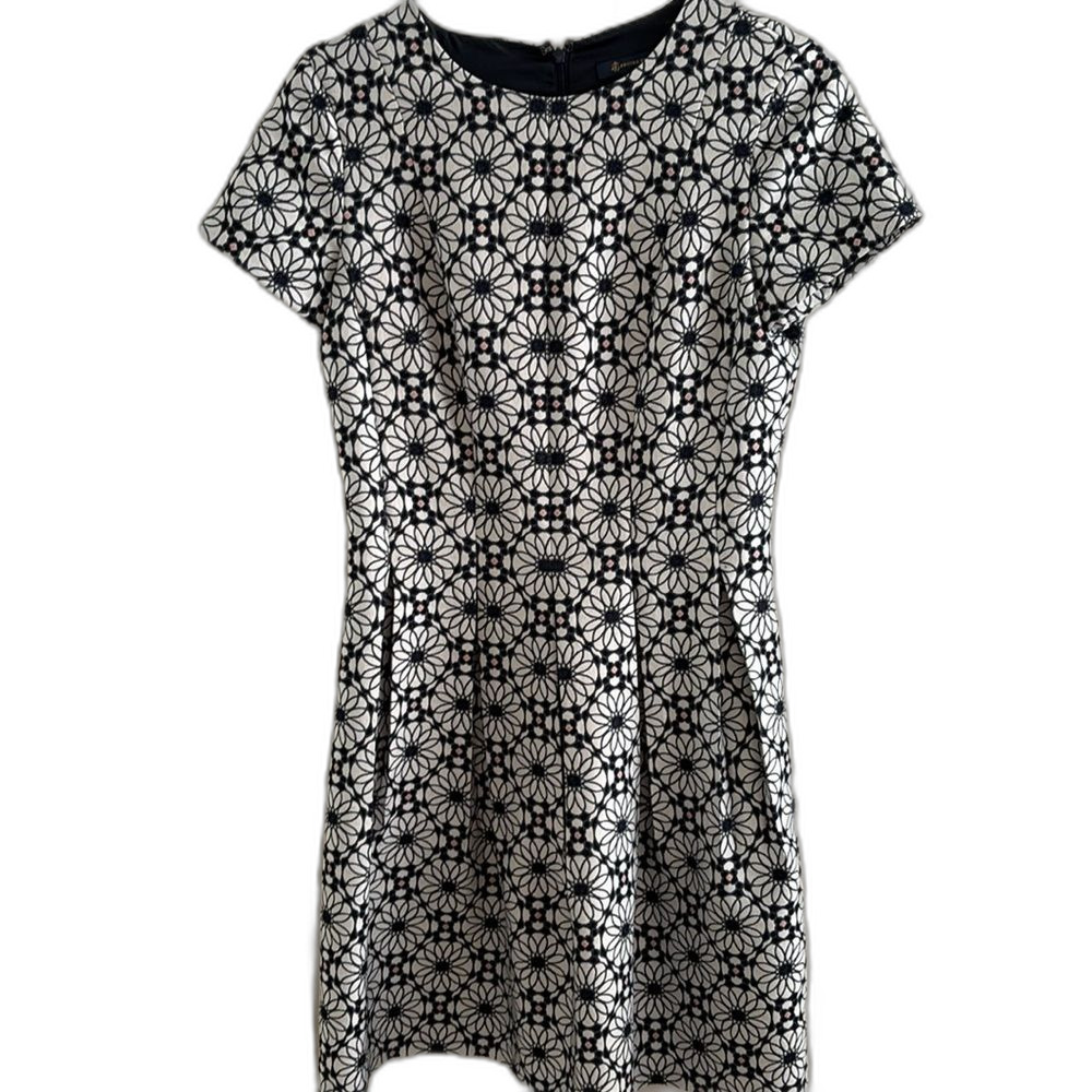 EUC Brooks Brothers blue white floral Dress jaquard Fit and Flare A line Sz 6 P
